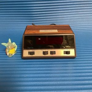 Vintage Sears Roebuck & Co LCD clock 47198